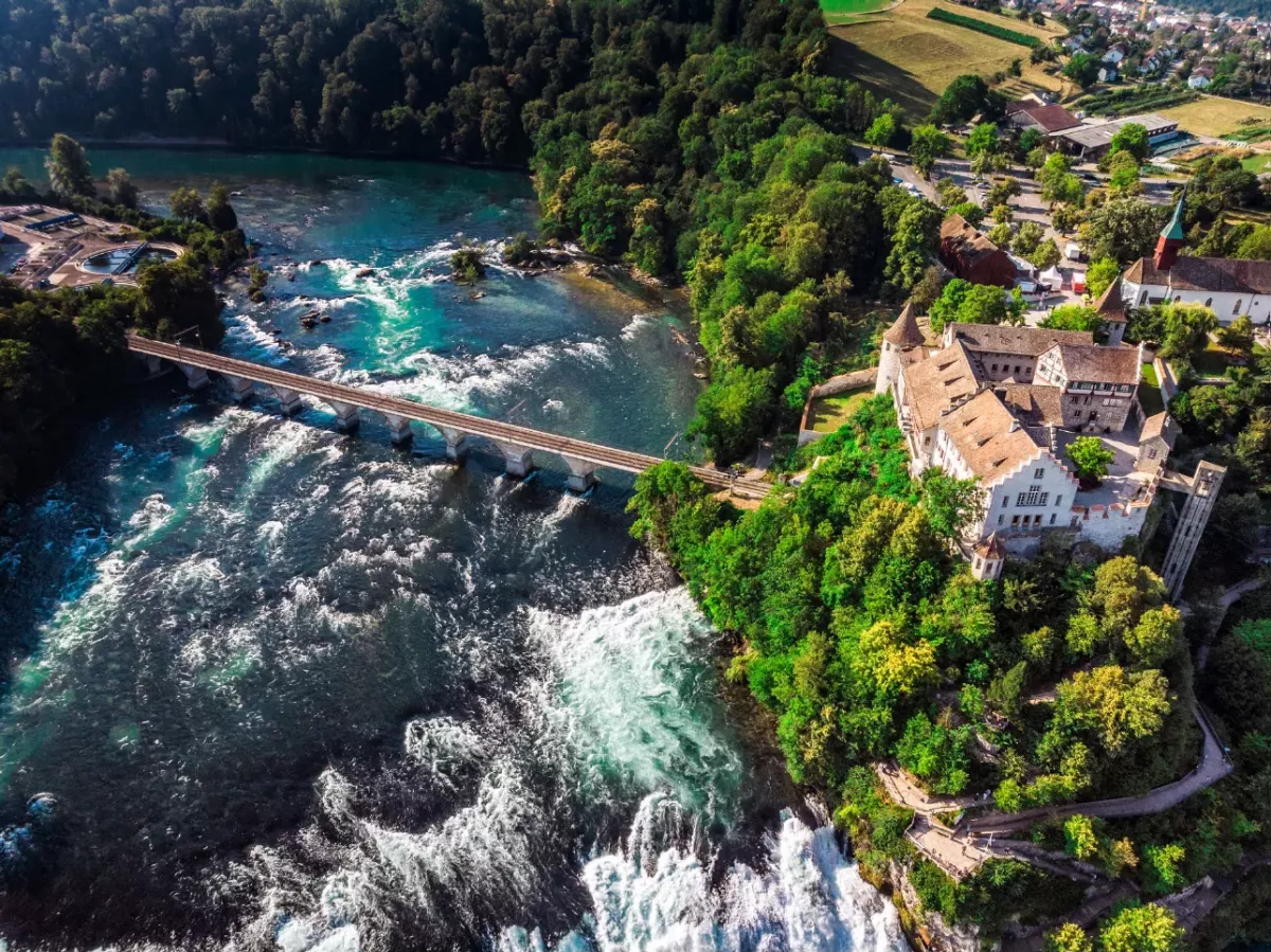 Panoramic-views-of-the-Rhin-Falls-in-Switzerland